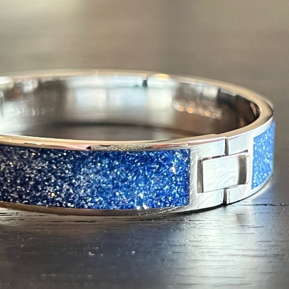 NWT Coach Signature C Logo Hinged Bangle Bracelet- Sparkly Blue Enamel w/ Silver - Picture 2 of 7